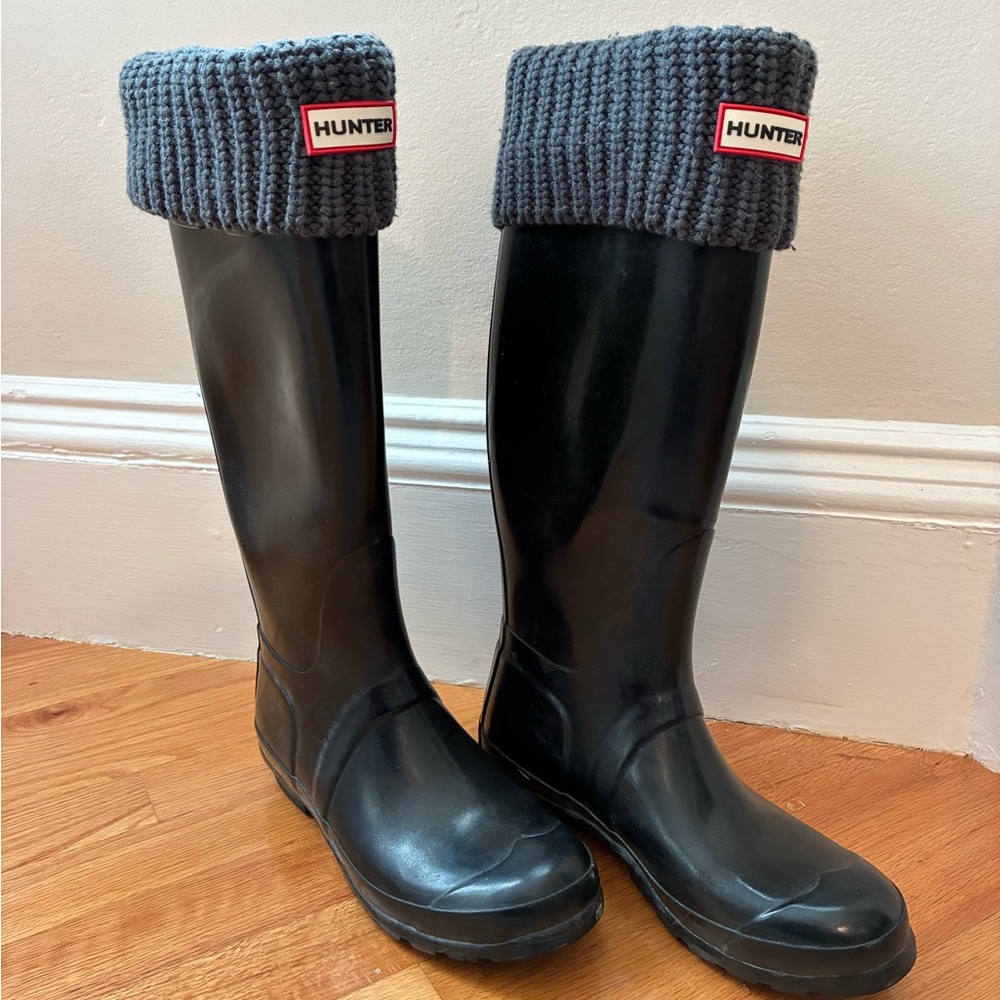 Hunter Tall Black Rain ☔️ Boots W7 - WITH Gray Knit Welly Socks! 🧦